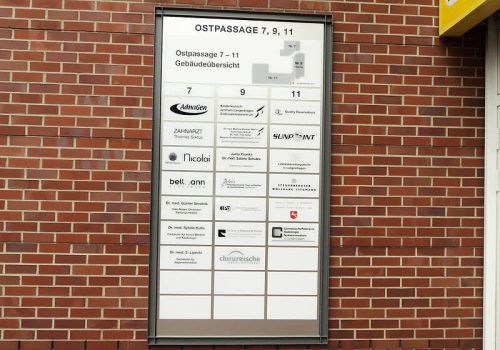 Leitsysteme-Informationstafel-Max-Hering-Oldenburg.jpg